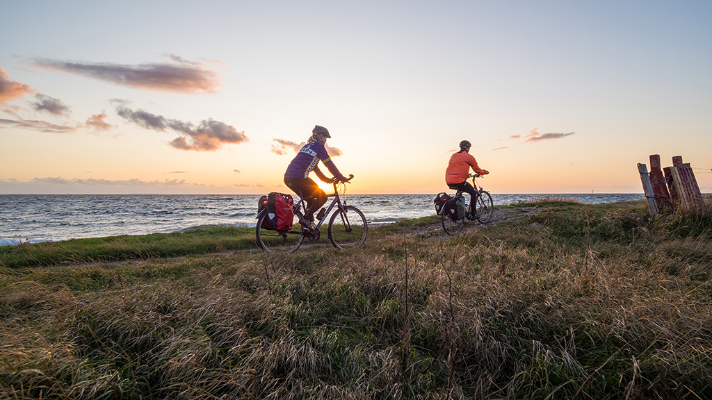 To cykelister på Østersøruten