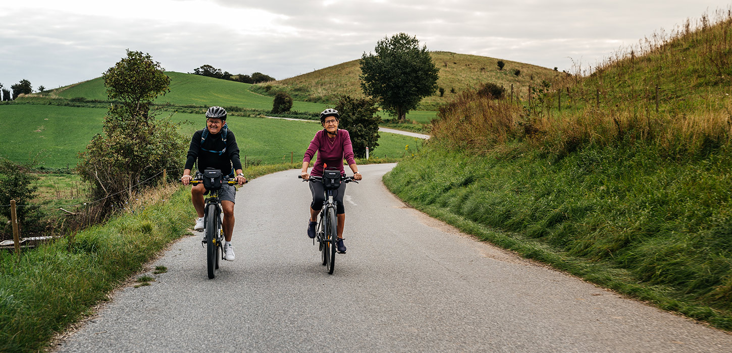 Par på cykeltur på Sydlangeland