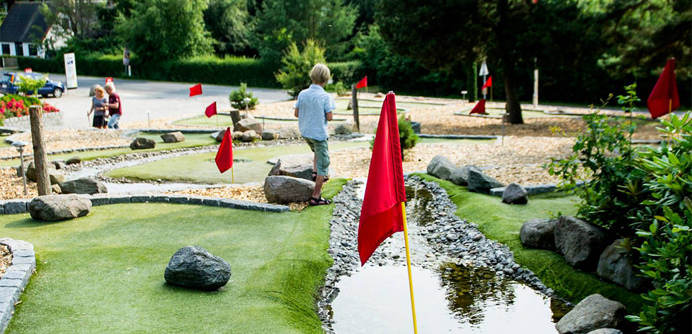 Minigolf på Langeland - børnevenlige aktiviteter
